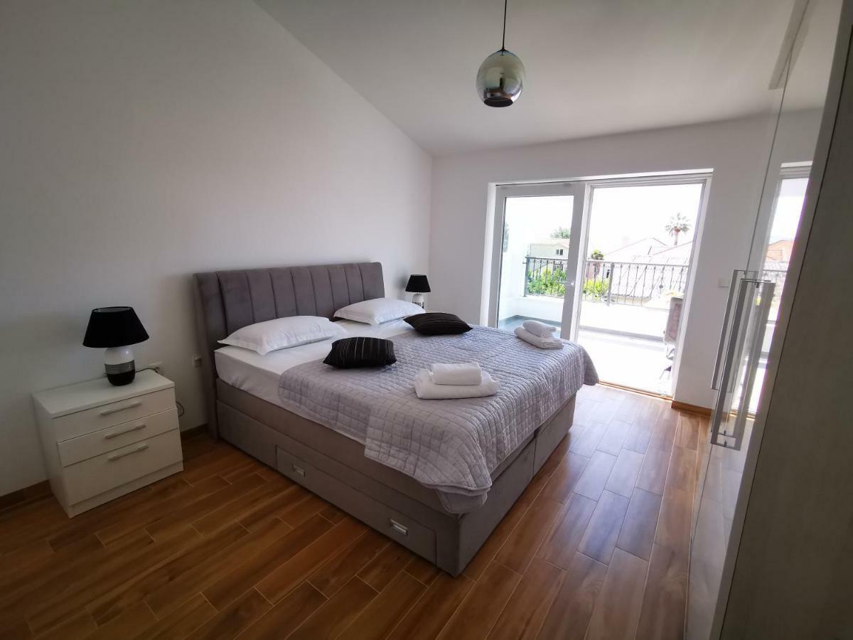New Apartments 9 Minutes From Split Airport Kaštela Esterno foto
